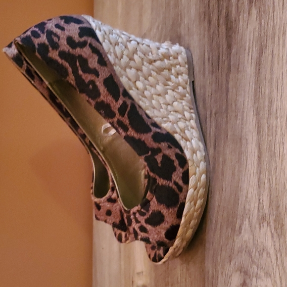 Express Wedges - Picture 3 of 8